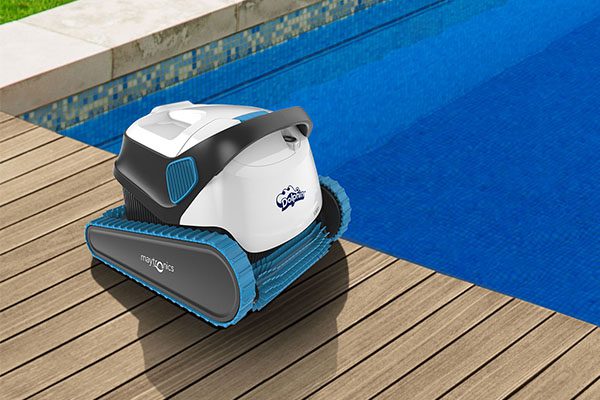 Robots nettoyeurs pour piscines -Dolphin Maytronics - L'eau-thentique Piscine à Pierrevert Robots nettoyeurs pour piscines -Dolphin Maytronics - L'eau-thentique Piscine à Pierrevert
